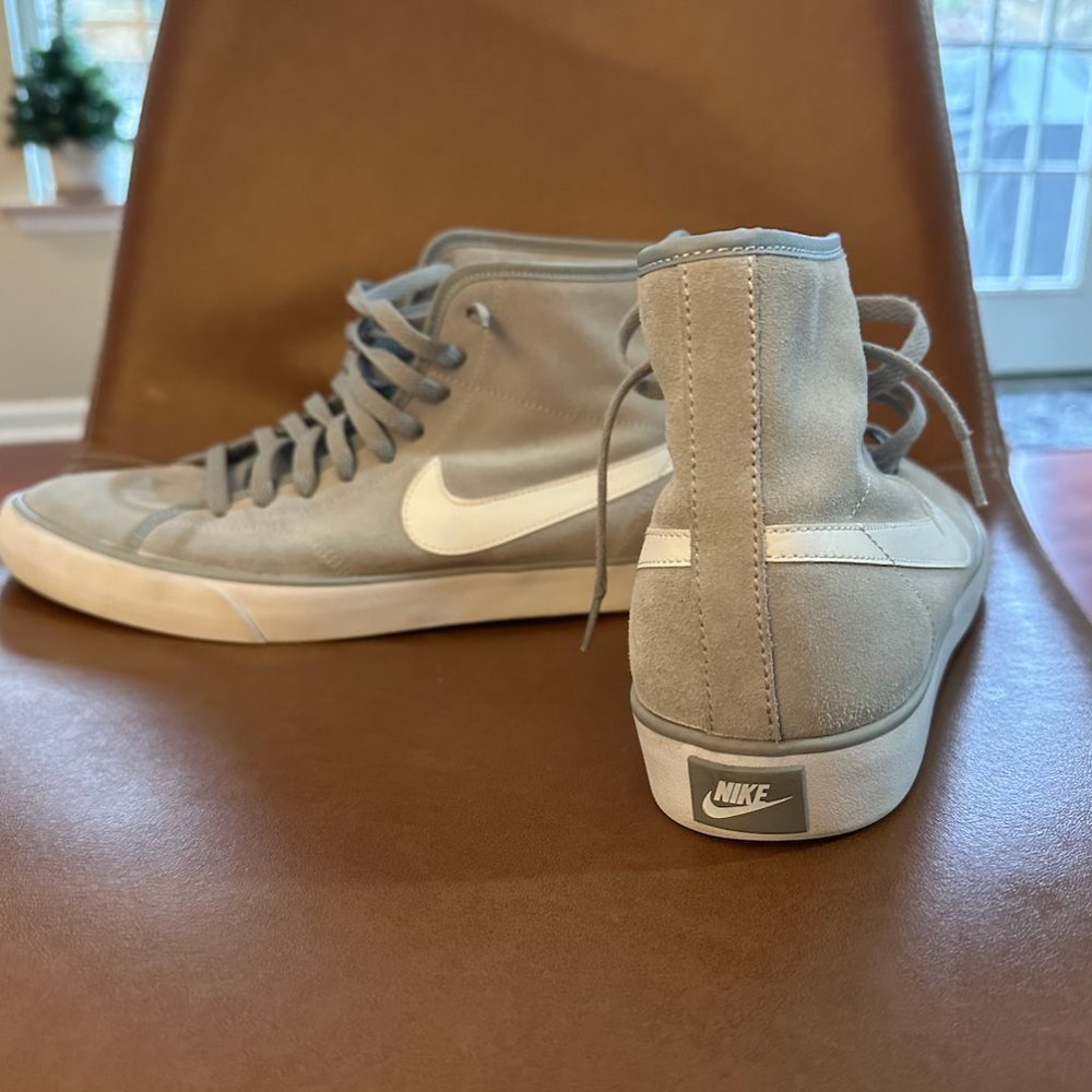 Grey Suede Women's Hightop Nike's